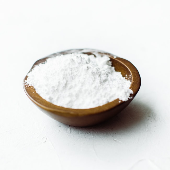 powder sugar in small bowl