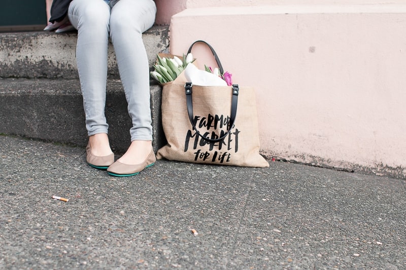 Jute Tote Shopping Bag | Farmers Market for Life Bag | jute totes and bags | high quality jute totes | stylish jute totes | stylish totes | totes for every occasion | stylish shopping bags || Oh So Delicioso