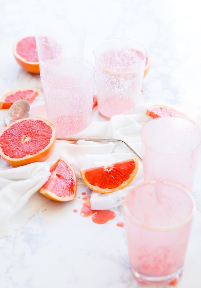 Strawberry Grapefruit Smoothie - Oh So Delicioso