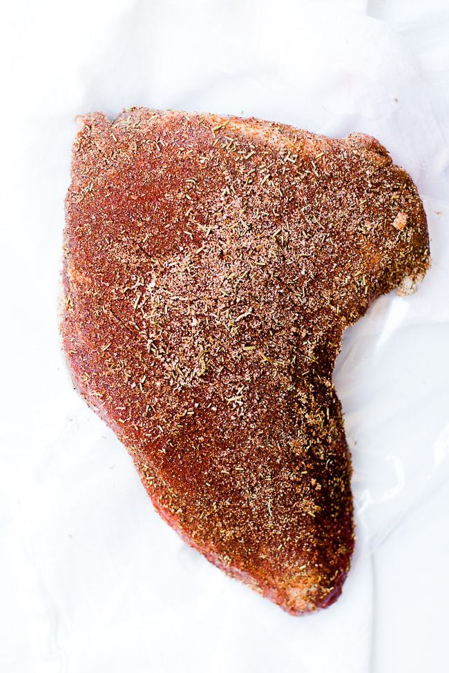 tri-tip with dry rub applied