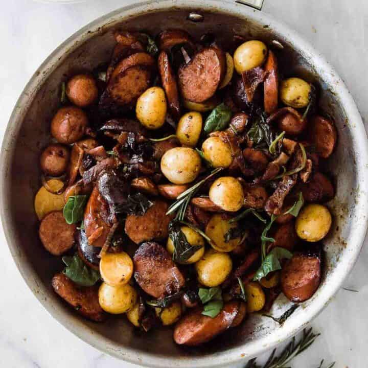 Easy Potatoes and Kielbasa Skillet - Oh So Delicioso